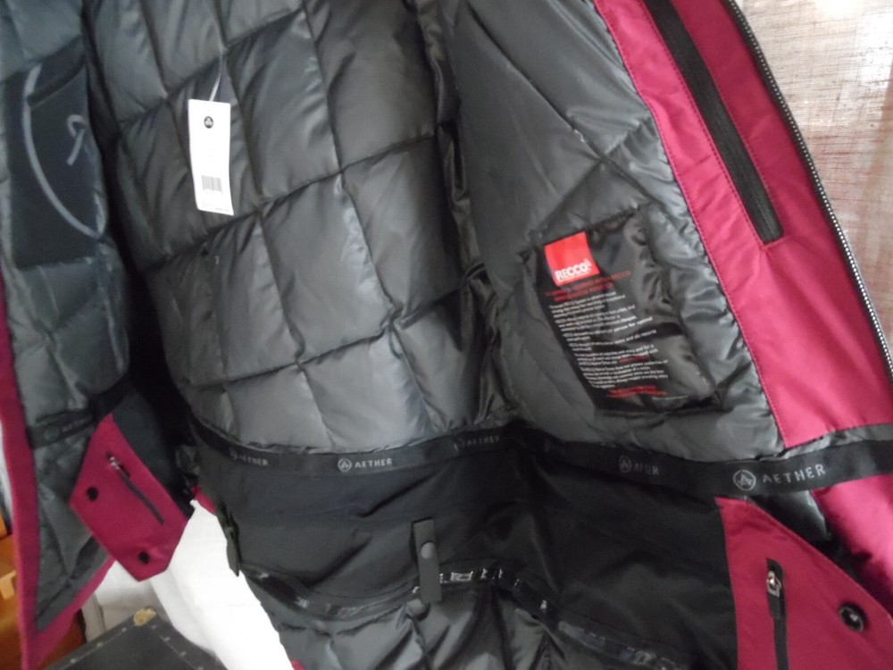 Aether Apparel Peak Down Ski Snowboard Jacket sz 3/L NWT