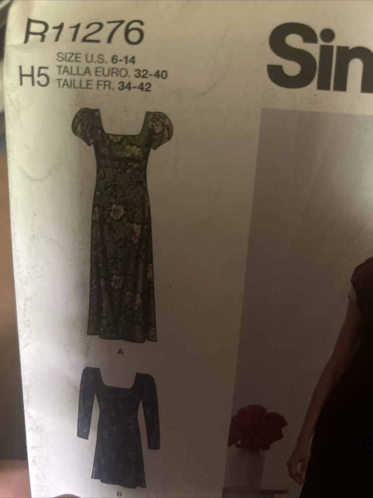 Simplicity R11276 Sewing Pattern for Women's Dress - Makes 3 Styles