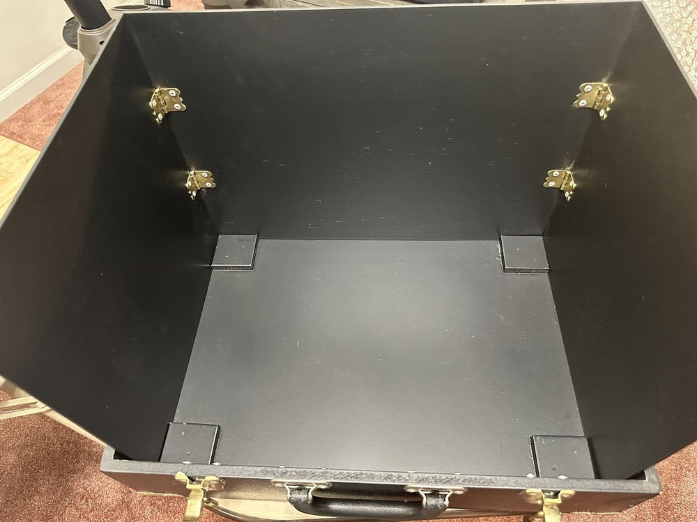 Mak Magic Close-UP- Performers Table Magic Trick Mentalism