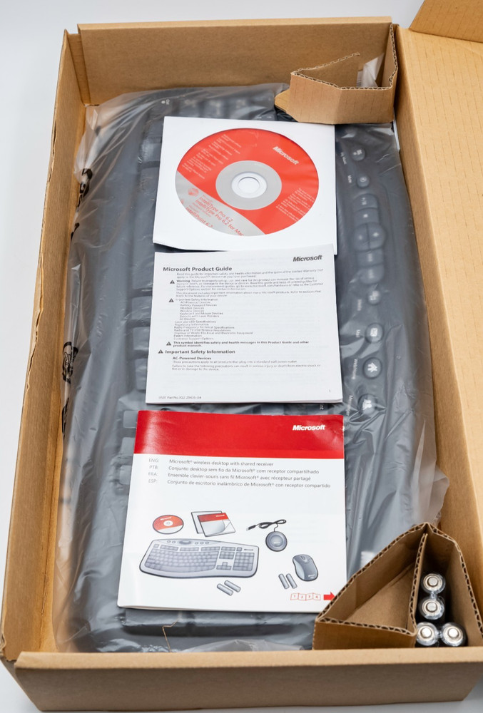 Microsoft Wireless Optical Desktop 1000 Keyboard & Mouse - OPEN BOX