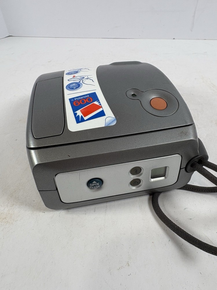 Polaroid One 600 Instant Film Camera Untested