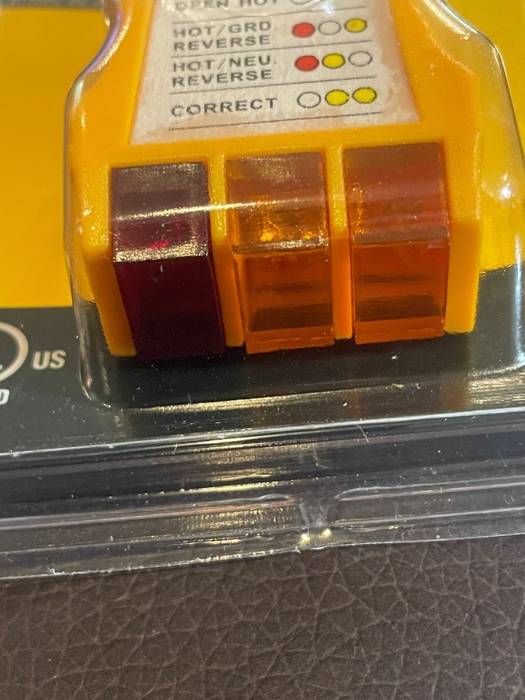 Klein Tools RT100 Receptacle Tester