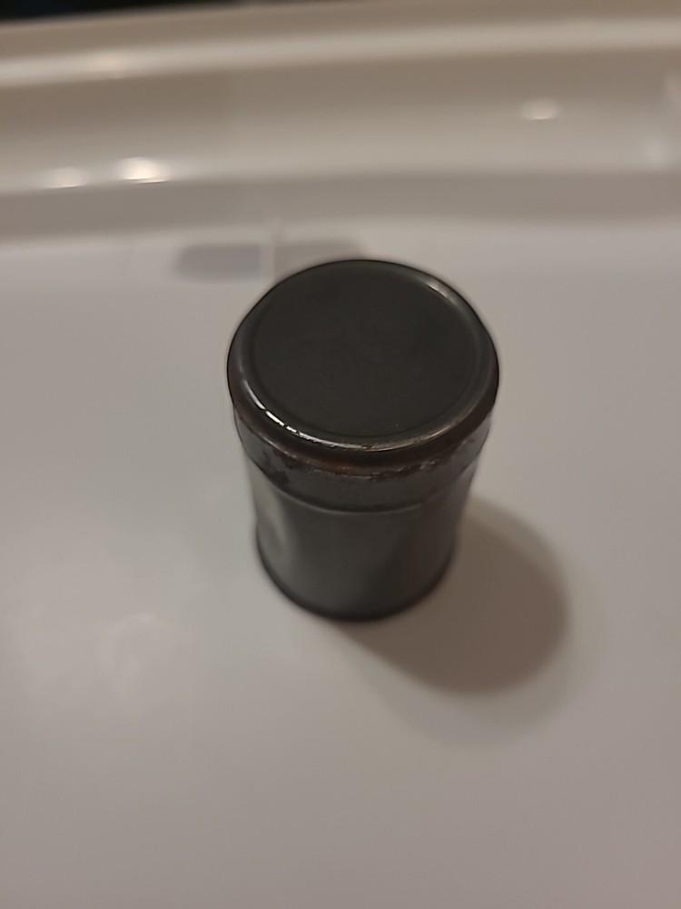 Vintage american empty snuff tin