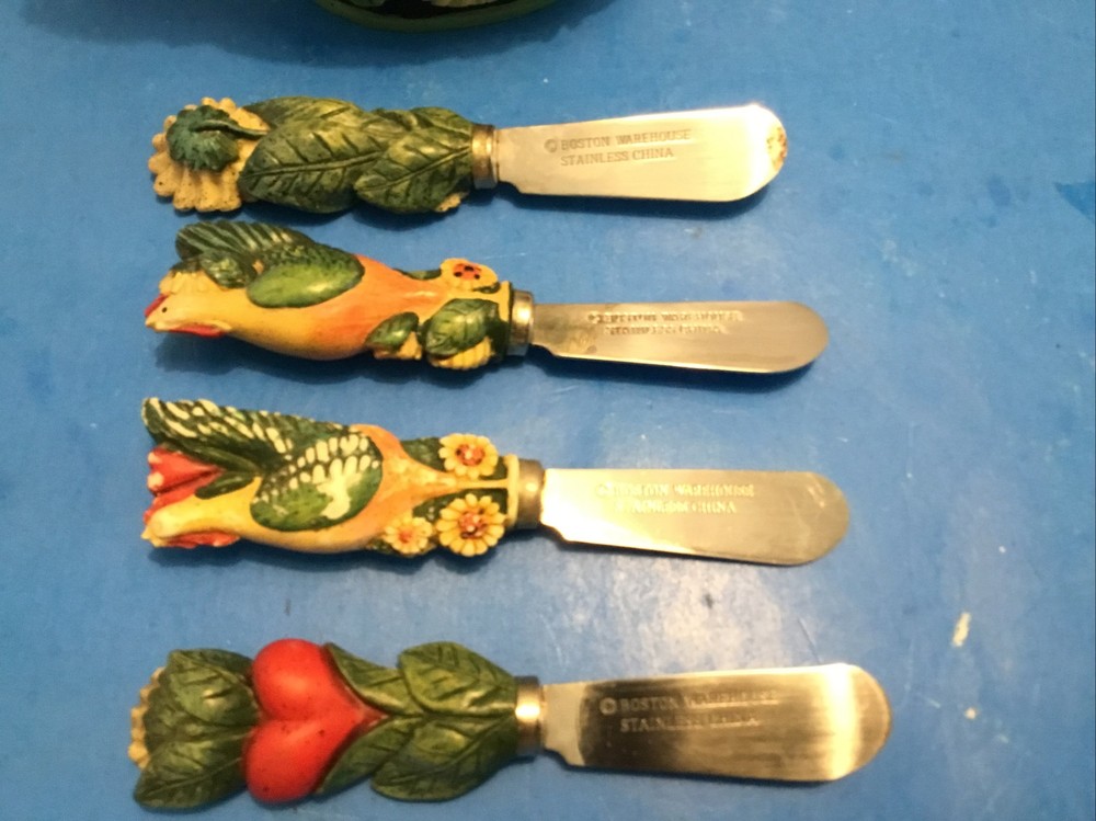 4 Cheese Spreaders Resin Chicken Hen Holder
