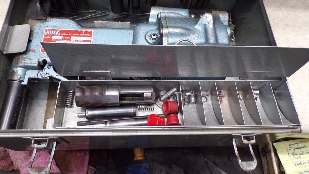 HUCK 350 Pneumatic Blind Rivet Tool-Case,Heads