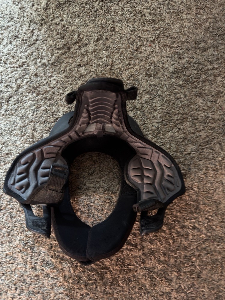 EVS RC Evolution Neck Brace Size L