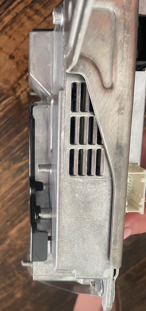 BMW Audio Sound System Amplifier Module W/ Surround View Camera Computer Control