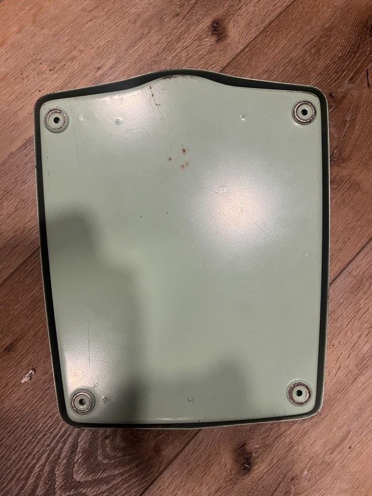 MID CENTURY BATHROOM SCALE