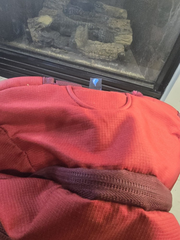 Quest Adrift 2l Hrdration Backpack Red Used