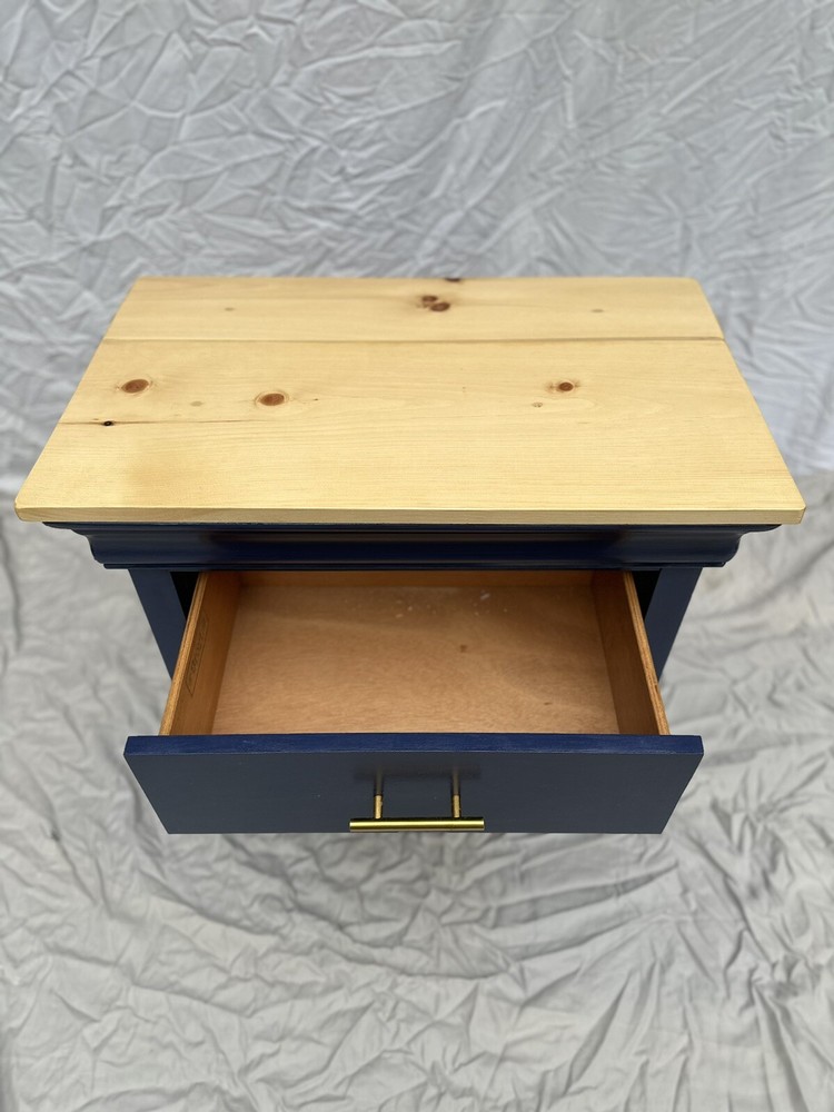 solid wood nightstand set of 2