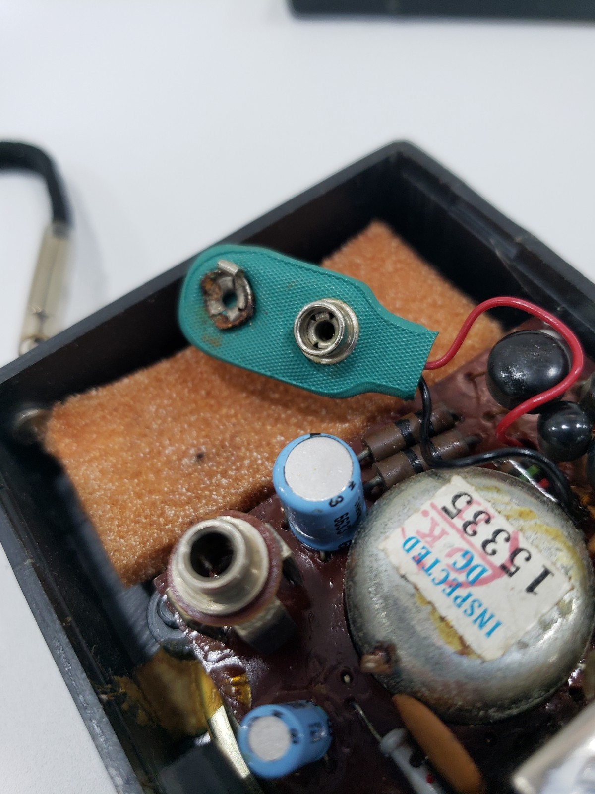 Vintage Transistor Radio General Electric P1750 w/box NOT working Hong Kong