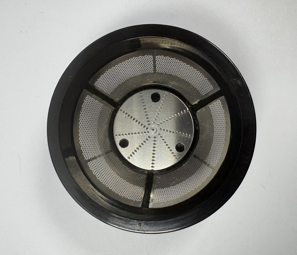 Black & Decker Juice Extractor Replacement Part Cutter/Strainer Model 67150 CJ08