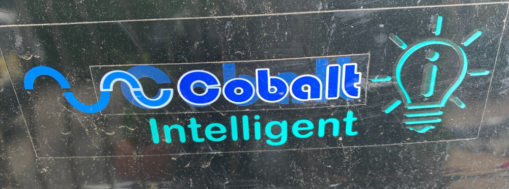 731-i Cobalt Intelligent Pool Cleaner handle