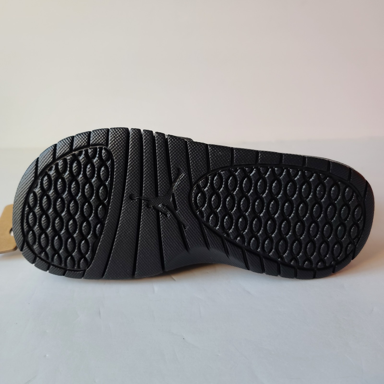 Air Jordan Hydro V Retro Black Fire Red Silver 555511-061 Youth Slides