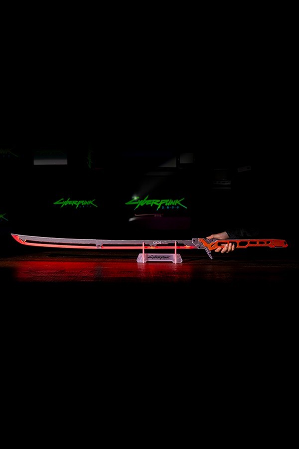 Cyberpunk 2077 Edgerunners Thermal Errata Katana LED Sword Official Replica NEW