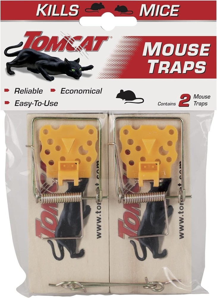 Compact and Effective Wooden Mouse Traps - 2 Traps for Efficient Rodent Control
