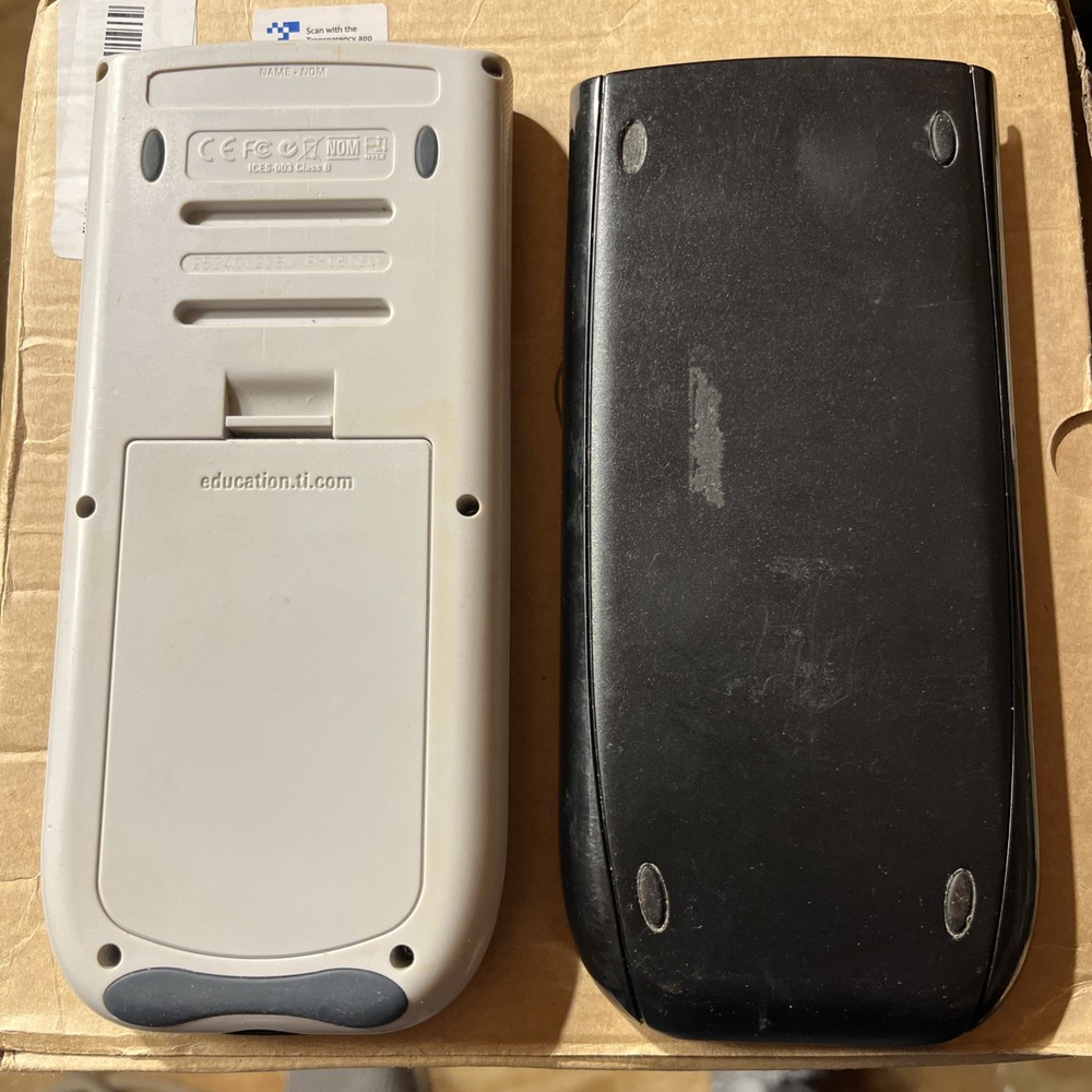 Texas Instruments TI-84 Plus Silver Edition Graphing Calculator Tested Works