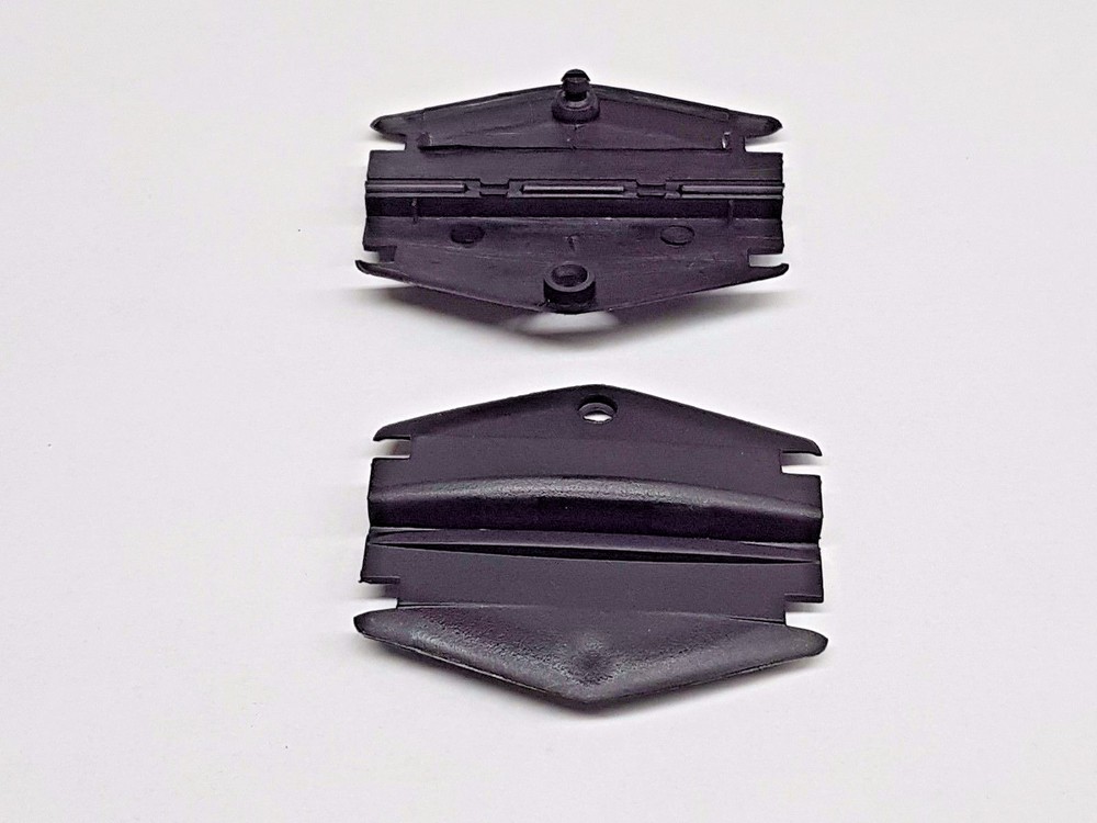 S10 Window Glass Guide Clips- 1982-1994- 2 clips
