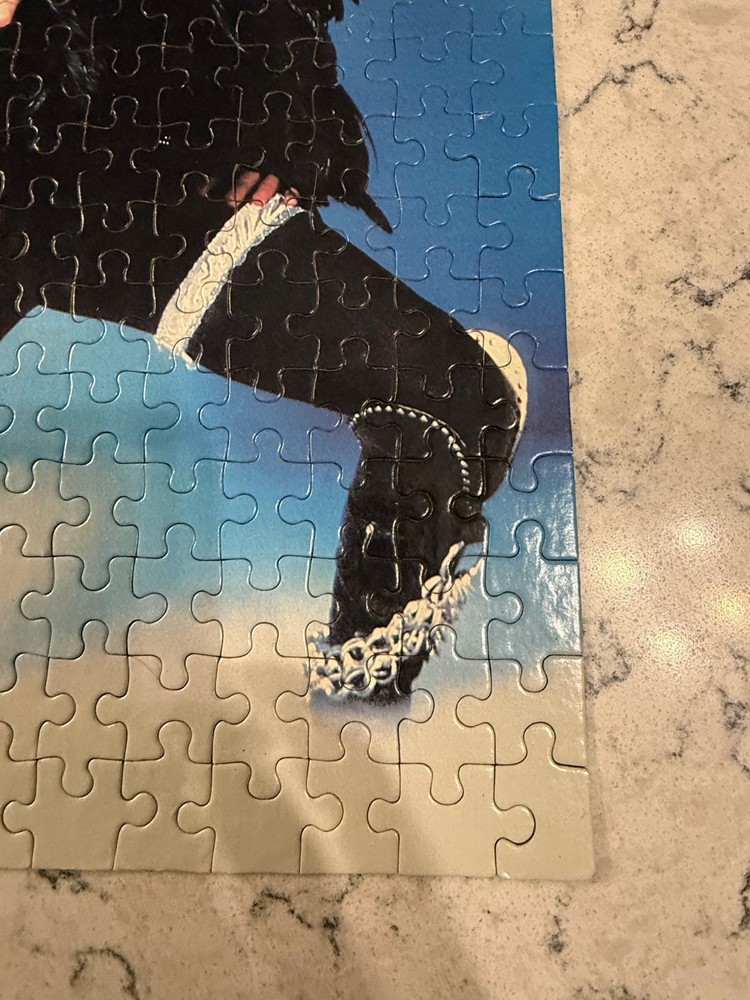 Kiss Puzzles