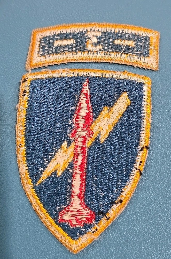 Cold War Vintage US Army 3rd Missile Command-Snow back- Patch & Tab-Off Uniform*
