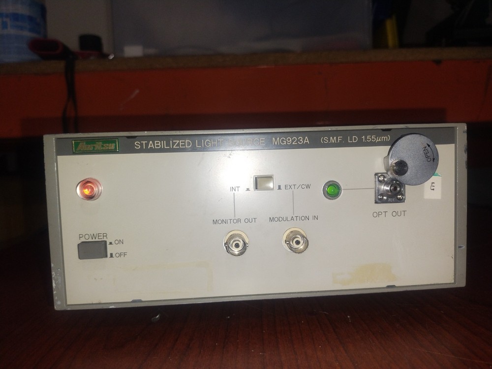 Anritsu MG923A Stabilized Light Source