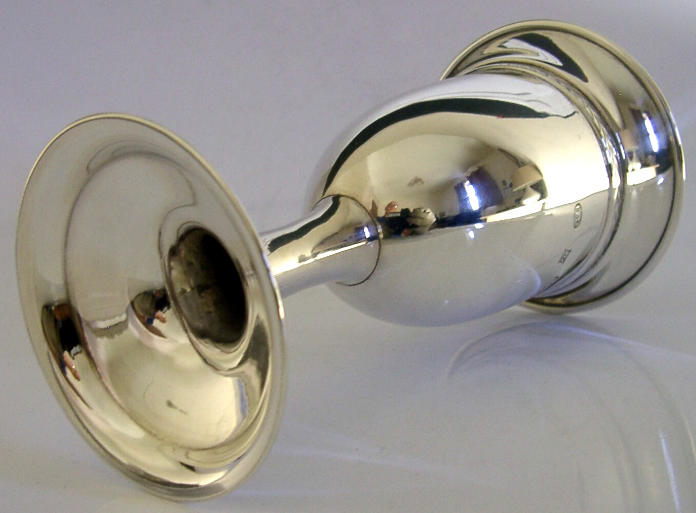 STYLISH MINT ENGLISH STERLING SILVER WINE GOBLET CHALICE CUP 1985 BARWARE