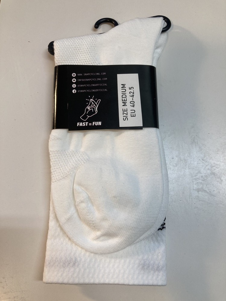 Snap socks, white, Size Medium, DeFeet Aireator 7" cycling running performance