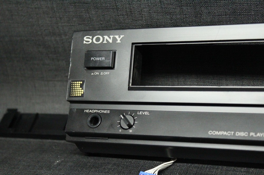 Authentic Sony CDP-350 CD player Front Panel Face plate screen w/ electronics