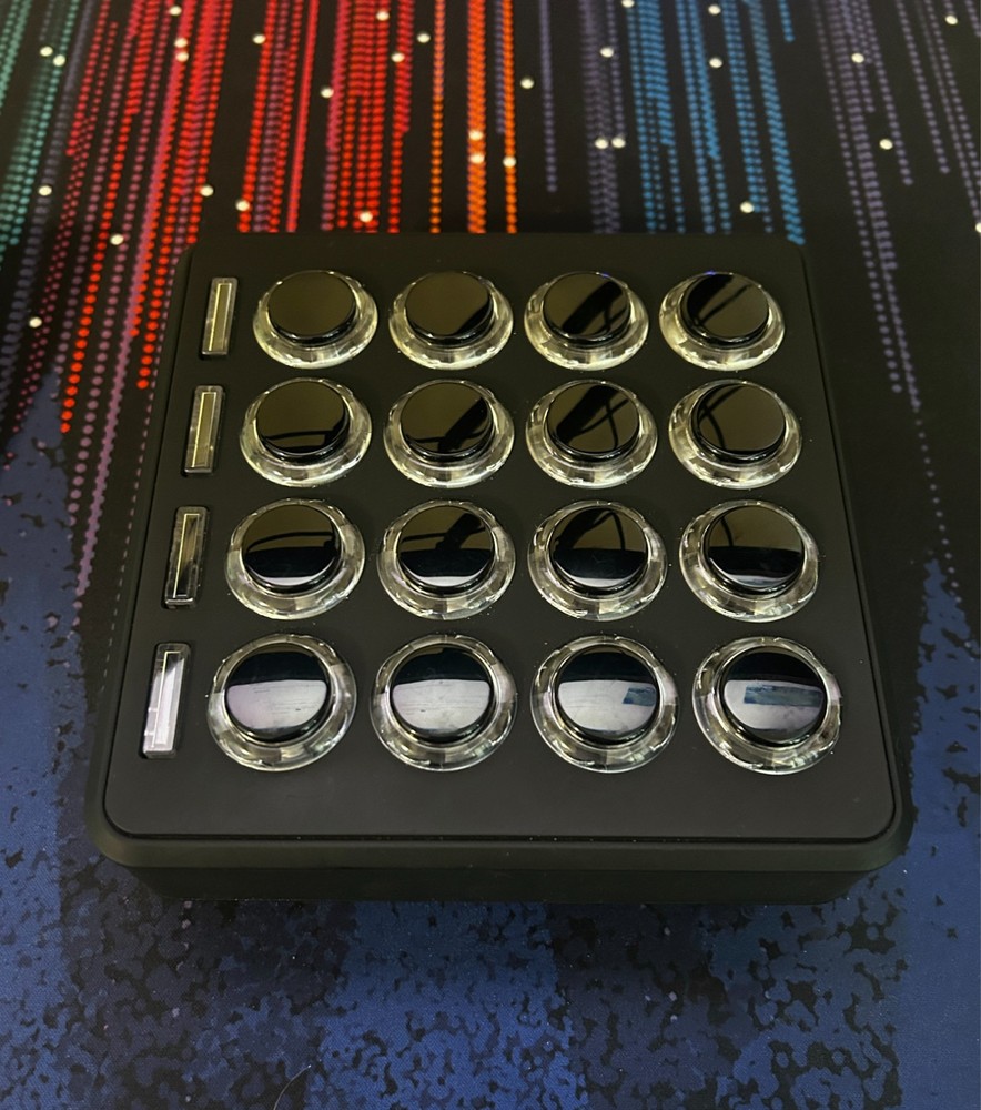 DJ Tech Tools Midi Fighter 3D - Lightly used