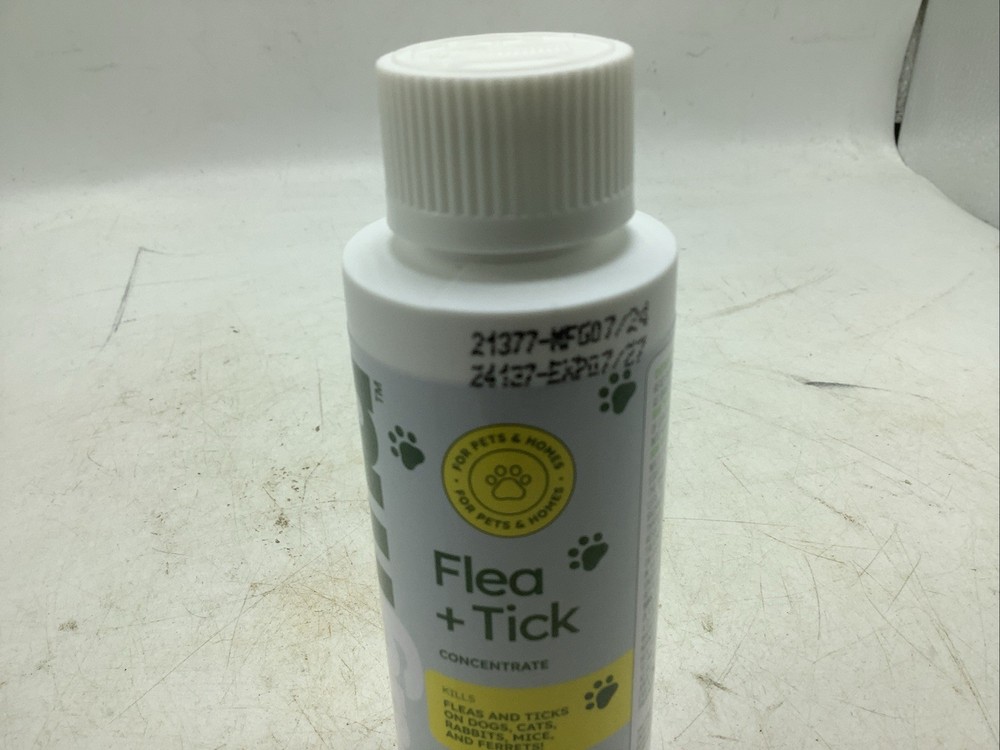 BugMD Pets Pest Control Essential Oil Flea And Tick Concentrate 3.7 oz (1-Pack)