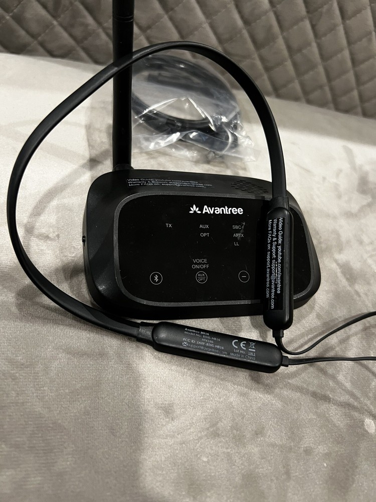 Avantree Bluetooth Transmitter & Earphones With Neck