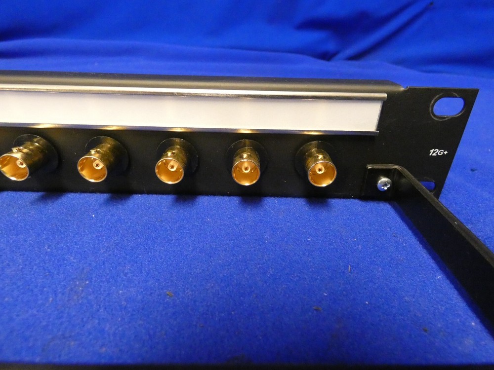 Bittree 12G+ BNC Coaxial Bulkhead Patch Panel (16 connectors)