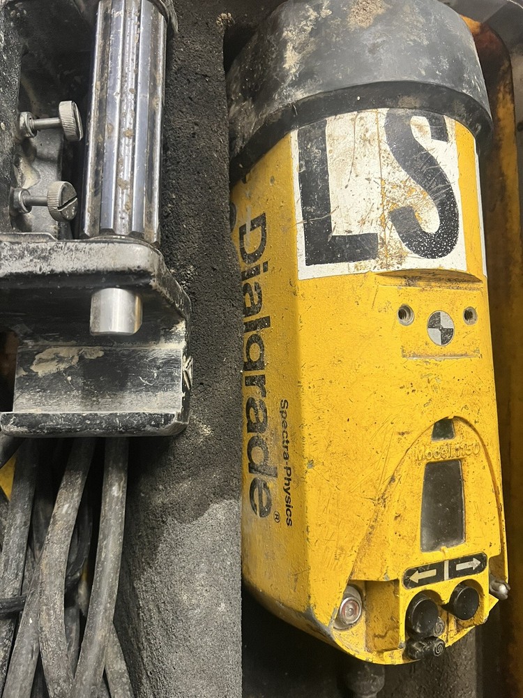 Spectra dialgrade Pipe Laser Model 1150 Complete With Case.