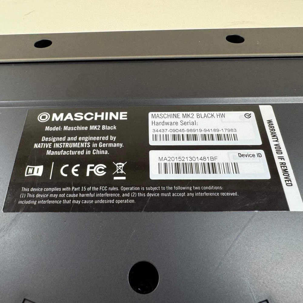 Maschine mk2 24-Channel DJ Mixer