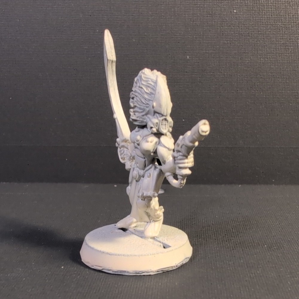 Howling Banshee - Eldar Rogue Trader Warhammer 40k Metal OOP Jes Goodwin