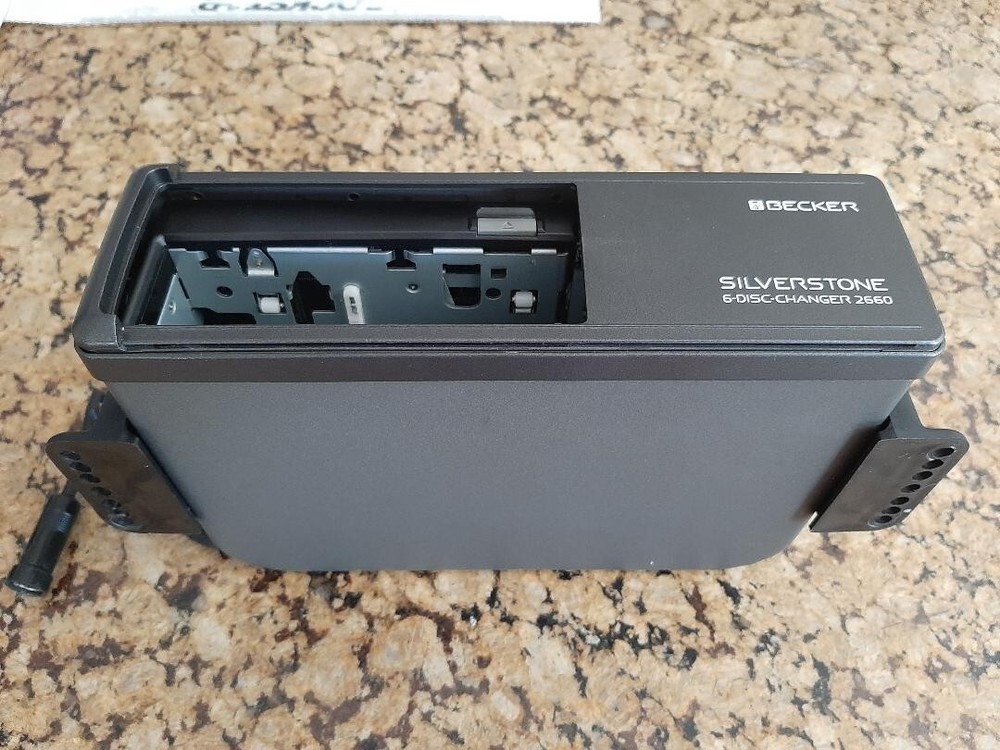 Becker Silverstone 2660 6 Disc Changer
