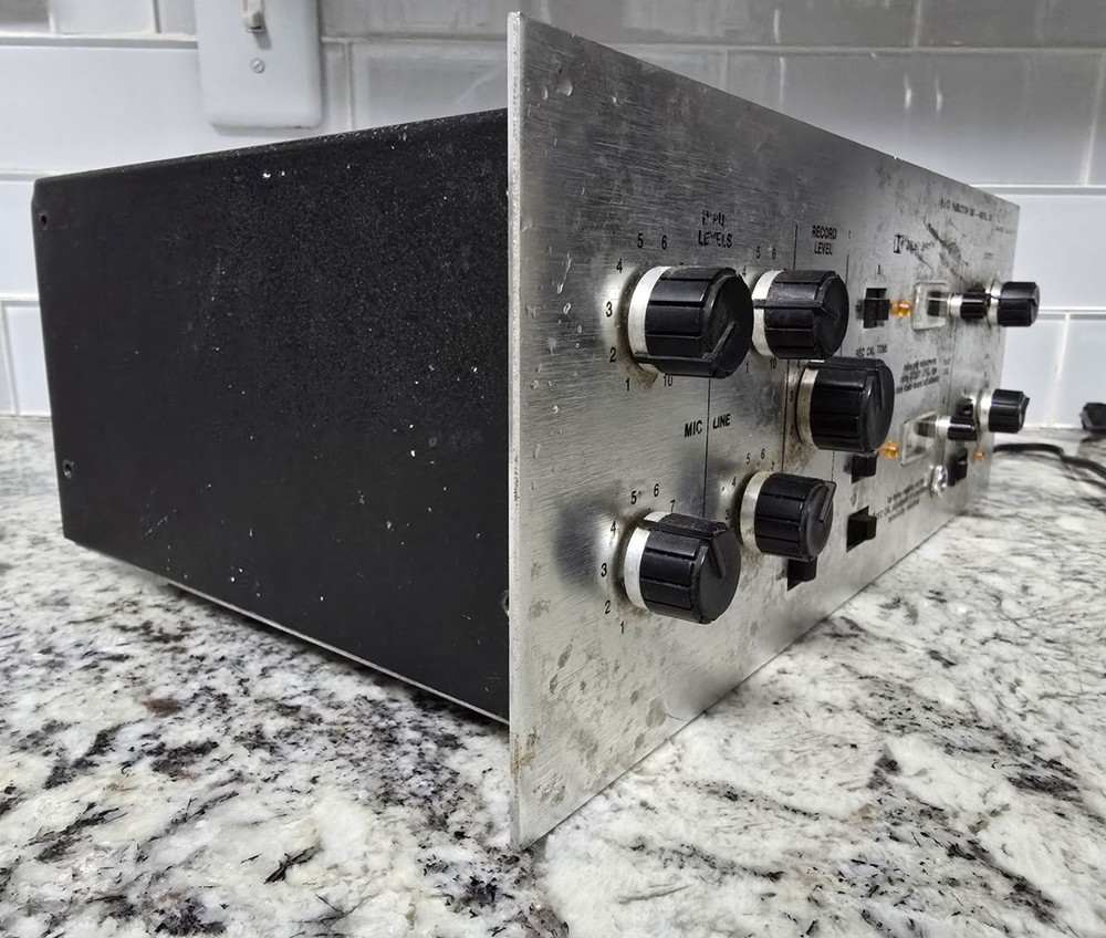 Advent Model 100 Dolby Noise Reduction Unit Rack Mount Tested Working Vintage