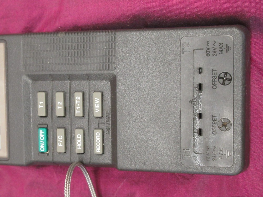 Fluke 52 K/J Digital Thermometer