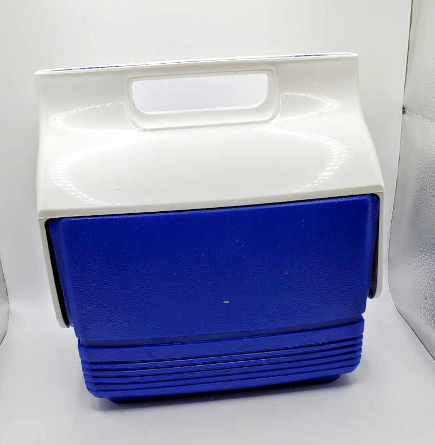 Igloo Playmate Blue Mini Cooler 6 Cans Hard Sided