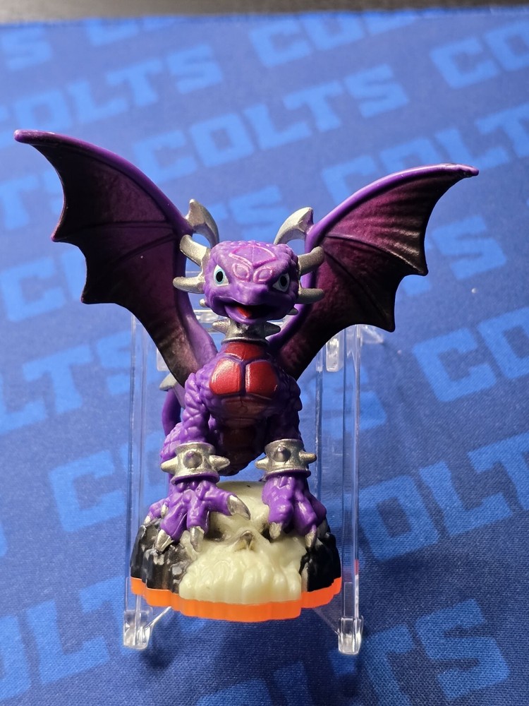 Skylanders Giants(Orange Base)-Element: UnDead 2 Figure Bundle- Activision