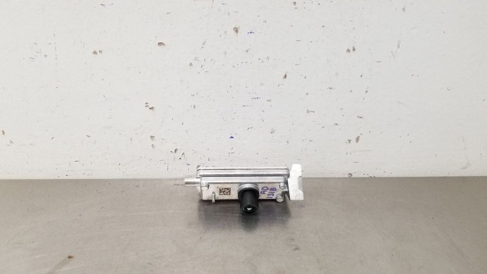 24 JEEP WAGONEER FRONT FACING LONG RANGE CAMERA 68609627AA