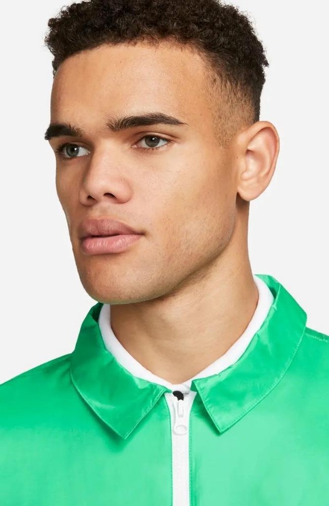 NIKE Unscripted Phoenix Water Repellent Golf Jacket in Spring Green Size M