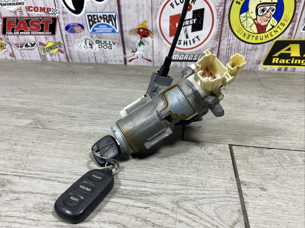 2003-2008 Pontiac Vibe Ignition With Key