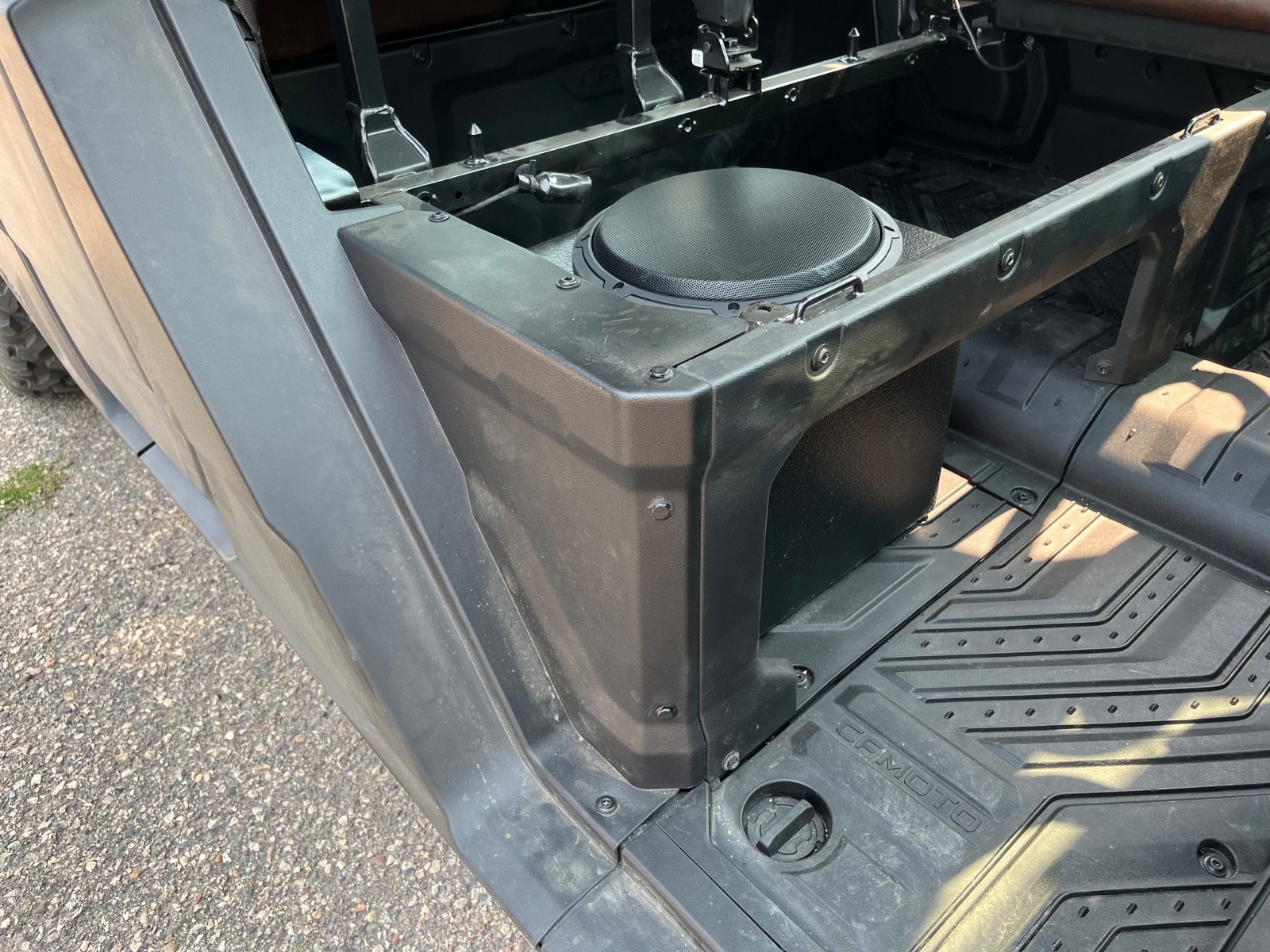 CF Moto U10 Highland Pro 4 door 10" Subwoofer Box Enclosure Waterproof