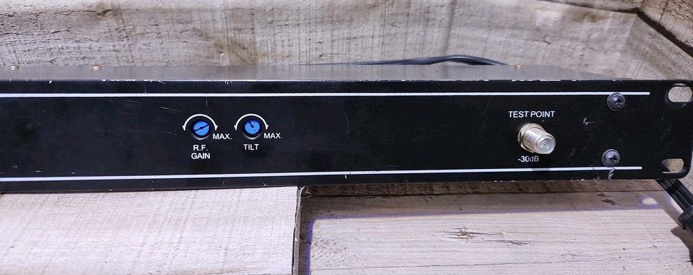 Rack mount Aska 1 GHz Distribution Amplifier Model AMP -301R