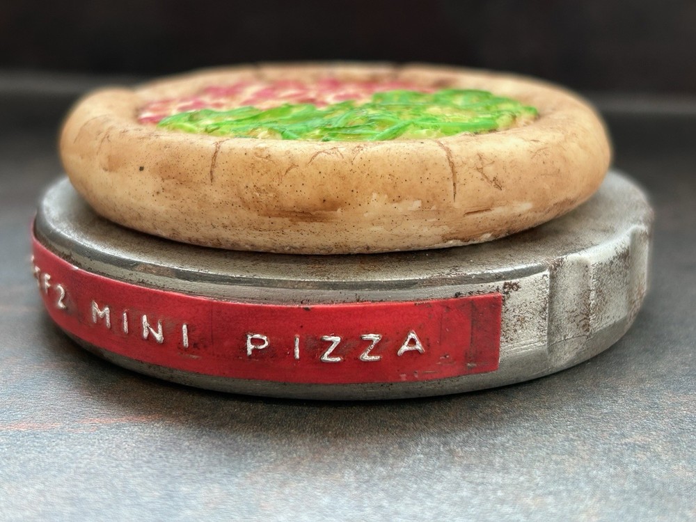 BTTF 2 Back To The Future 2 Pizza Replica Prop Pre Hydrated Version solid resin