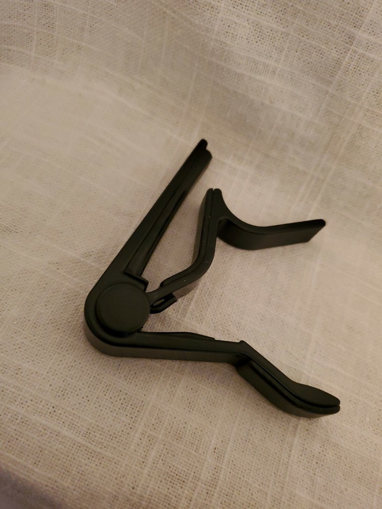 GUITAR CAPO