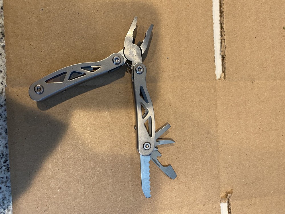 mini multi tool used Unbranded