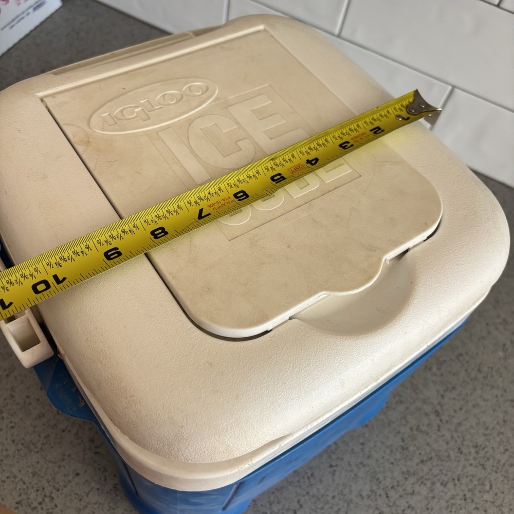 Vintage Igloo Ice Cube 12 Quart 14 Can Plastic Cooler w/ Top Compartment, Handle