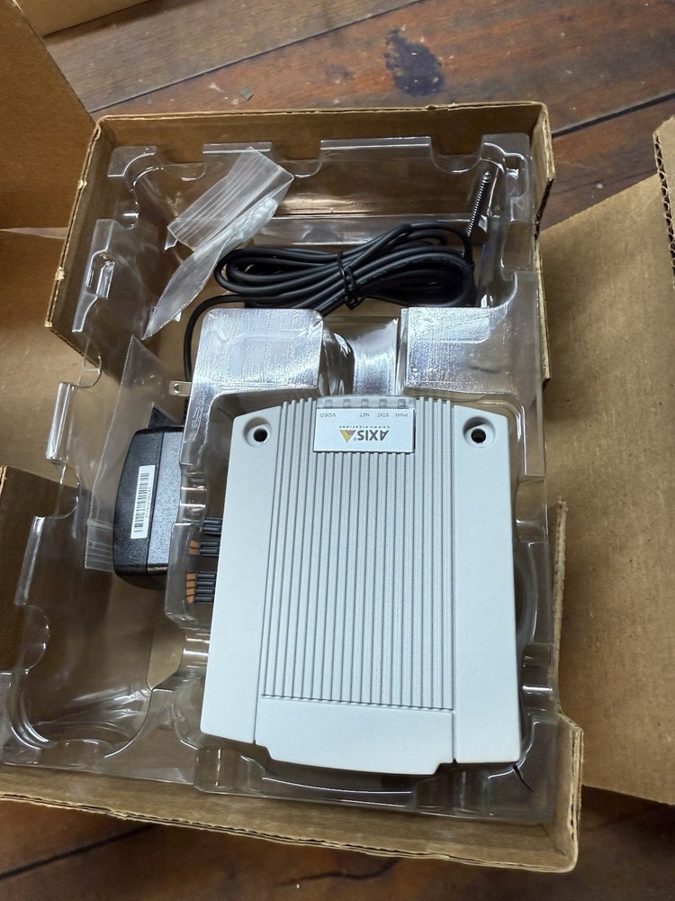 Axis P7701 P/N: 0319-004 P7701 Video Decoder NEW (Open Box)